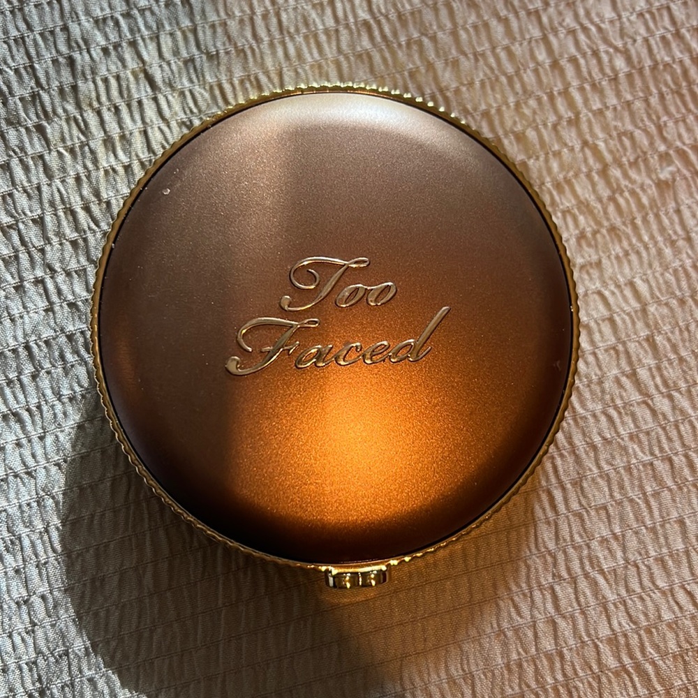 Too Faced Bronzer